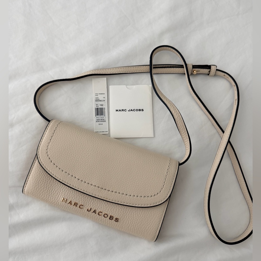 Marc Jacobs Cream Pebbled Leather Crossbody with Gold Logo